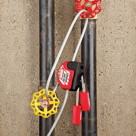 可調節(jié)鋼纜鎖使用圖